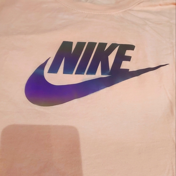 Nike workout T-shirt - Picture 2 of 2